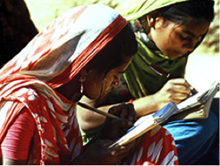 India girls studying